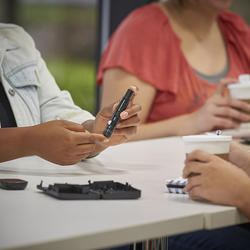 Michaela-lunch-01-Guide-lance